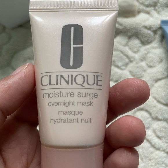 Bundle of mini skincare/ hair products - Picture 4 of 7